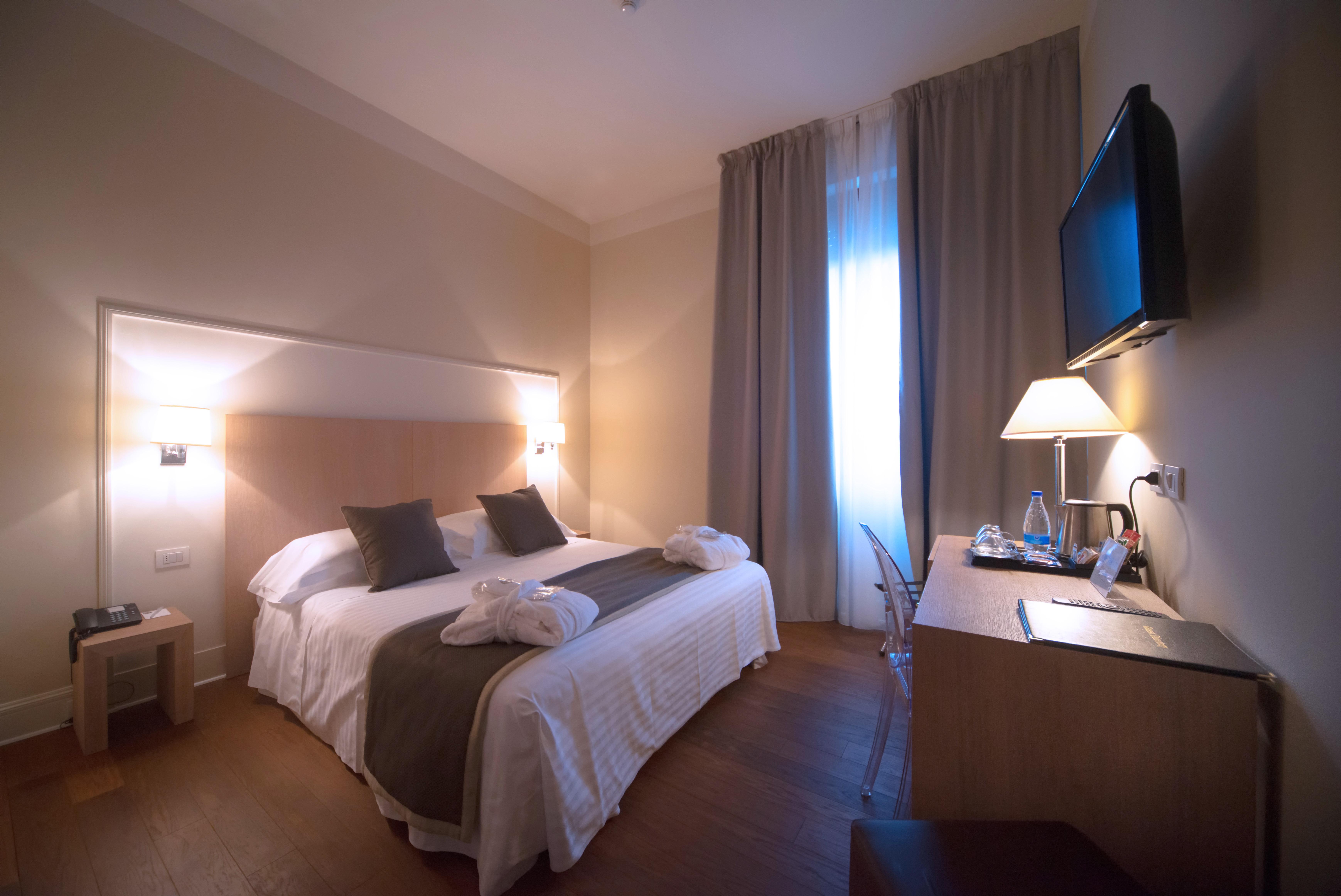 Hotel De La Ville Річчоне Екстер'єр фото
