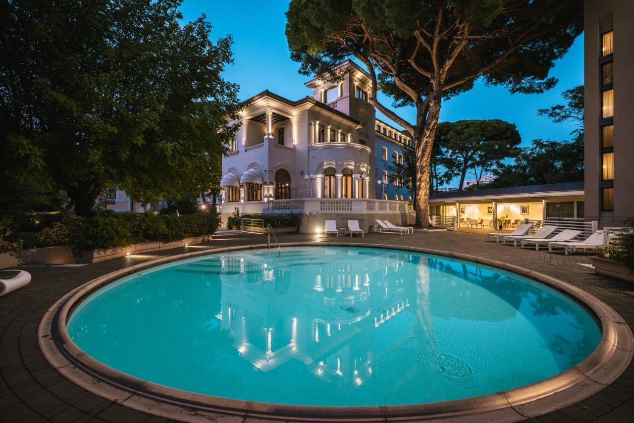 Hotel De La Ville Річчоне Екстер'єр фото
